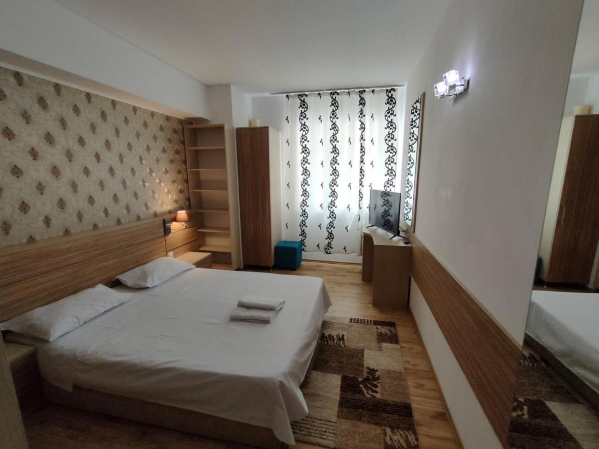 Easystay Flats Bukarest Exteriör bild
