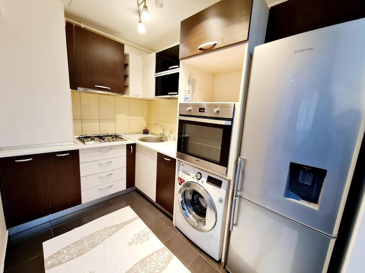 Easystay Flats Bukarest Exteriör bild