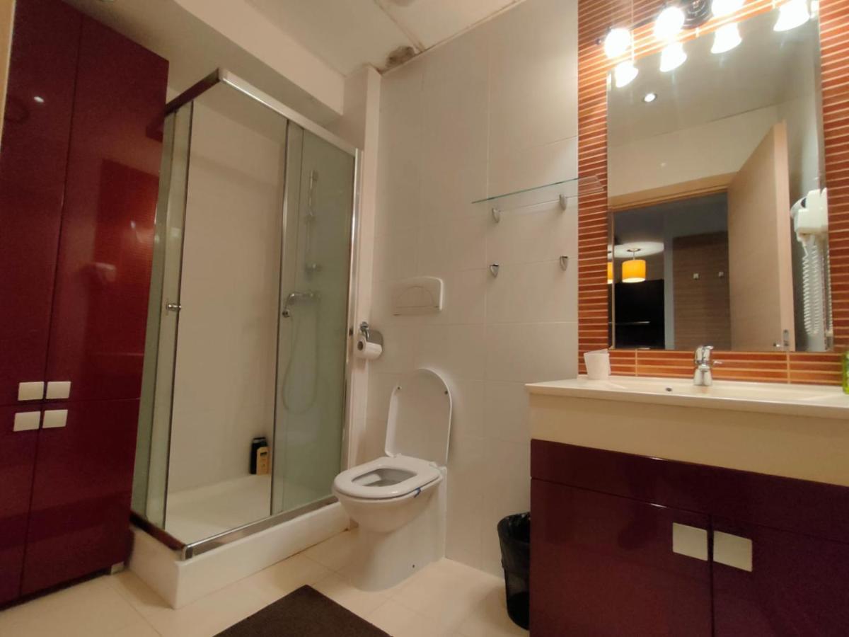 Easystay Flats Bukarest Exteriör bild